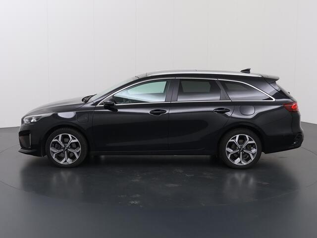 KIA CEE D Ceed Sportswagon 1.6 GDI PHEV ExecutiveLine | Panoramadak | Lederen Bekleding | Stoelventilatie | Elektrisch verstelb. bestuurdersstoel met geheugen | Stoel/Stuurwielverwarming |