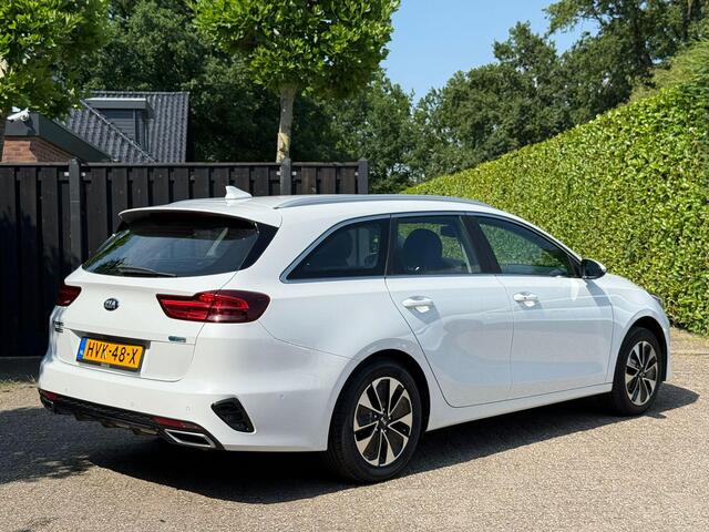 KIA CEE D Ceed Sportswagon 1.6 GDI PHEV DynamicLine