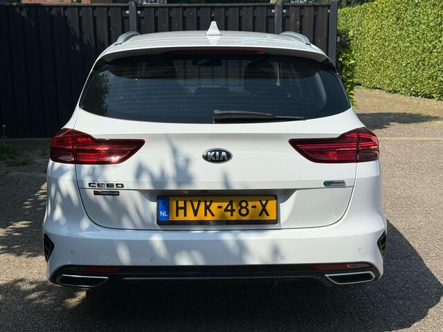 KIA CEE D Ceed Sportswagon 1.6 GDI PHEV DynamicLine