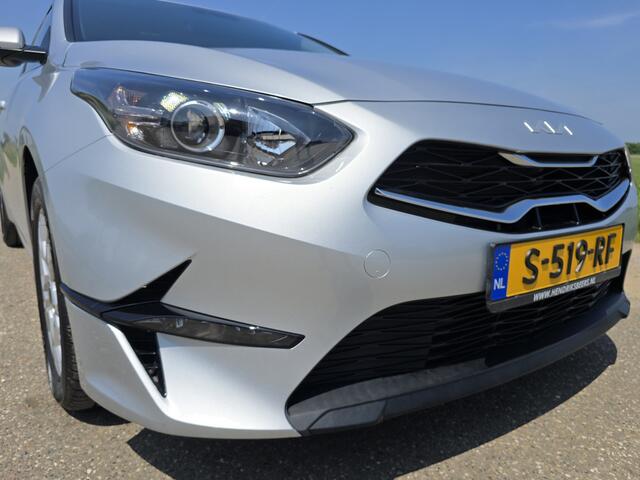 KIA CEE D Ceed 1.0 T-GDi - 120 Pk - Euro 6 - Navi - ParkeerCamera - AppleCarplay AndroidAuto