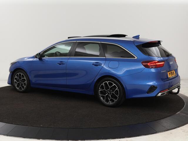 KIA CEE D Ceed 1.5 T-GDi GT-Line | Panoramadak | Stoel & stuurverwarming | Adaptive cruise | Trekhaak | Leder/Alcantara | Carplay | Camera | Digital Cockpit | Full LED