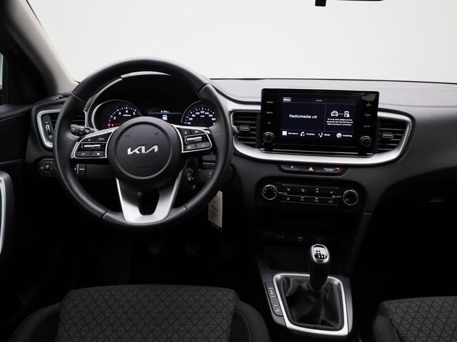 KIA CEE D cee'd Sportswagon 1.0 T-GDi Pure 100 PK Airco | Cruise Control | Parkeersensoren Achter | Camera Achter | Apple Carplay & Android Auto