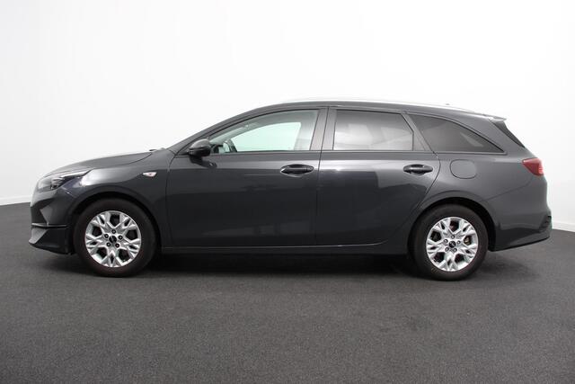 KIA CEE D Ceed Sportswagon 1.0 T-GDi Prestige | Navigatie | Apple Carplay/Android Auto | Camera | Cruise Control | Dab | Stoelverwarming |