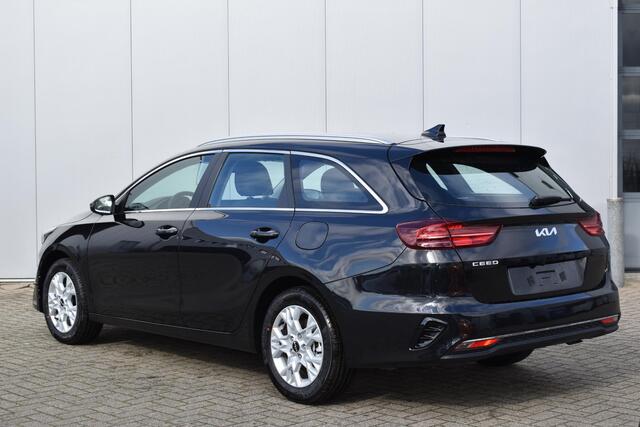 KIA CEE D Ceed Sportswagon 1.5 T-GDi DynamicLine | Demo | Camera | Climate control | Navigatie |