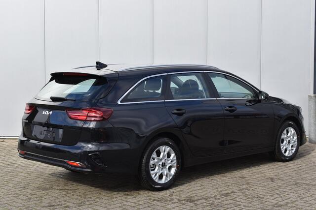 KIA CEE D Ceed Sportswagon 1.5 T-GDi DynamicLine | Demo | Camera | Climate control | Navigatie |