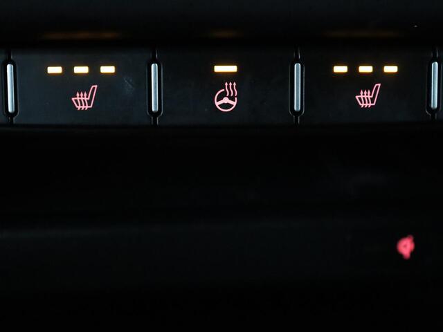 KIA CEE D Ceed 1.0 T-GDi DynamicPlusLine | Stoel & stuurverwarming | Trekhaak | Adaptive cruise | Camera | Half leder | Keyless | Full LED | Carplay | Navigatie | Climate control | Parkeerhulp