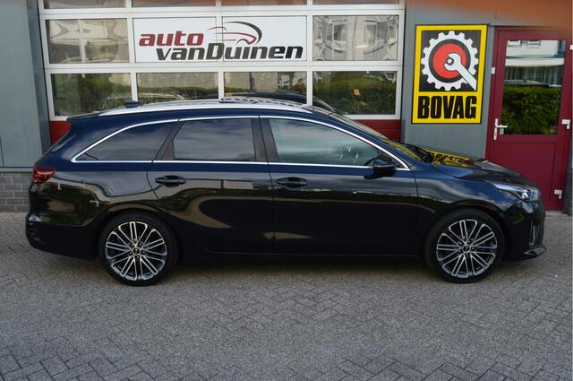 KIA CEE D Ceed 1.4 T-GDI GT-PlusLine O.a: Camera, ACC, Stuur+Stoelverw, Keyless, Pano, Etc. All-in prijs!