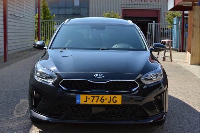 KIA CEE D Ceed 1.4 T-GDI GT-PlusLine O.a: Camera, ACC, Stuur+Stoelverw, Keyless, Pano, Etc. All-in prijs!
