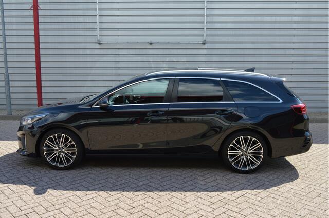 KIA CEE D Ceed 1.4 T-GDI GT-PlusLine O.a: Camera, ACC, Stuur+Stoelverw, Keyless, Pano, Etc. All-in prijs!