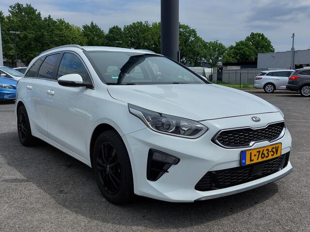 KIA CEE D Ceed Sportswagon 1.0 T-GDi 120pk DynamicPlusLine | Navi | Apple Carplay + Android Auto | Clima | Cruise | Keyless Entry | Pdc+Camera | Stoelverwarming | Privacy Glass | 16''lm