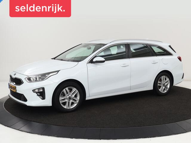 KIA CEE D Ceed 1.6 CRDi DynamicLine | Trekhaak | Camera | Carplay | Navigatie | Climate control | Parkeerhulp | Cruise control | Bluetooth