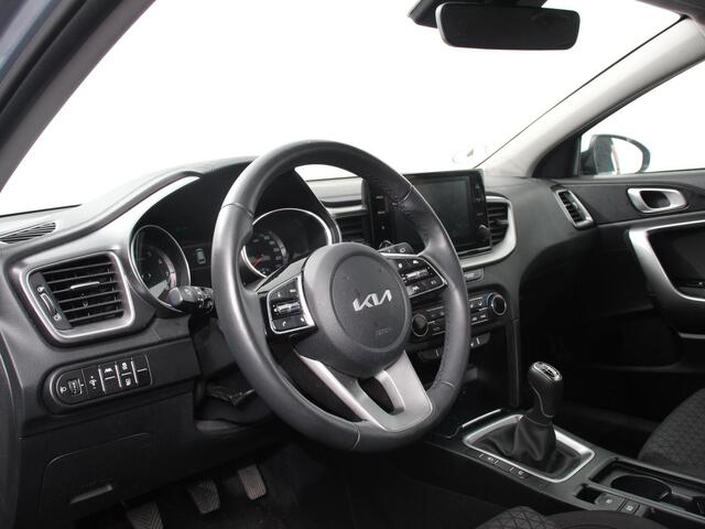 KIA CEE D Ceed Sportswagon 1.5 T-GDi 160pk Prestige Navigatie Apple Carplay/Android Auto Camera Stoel- en stuurverwarming Cruise Control Climate Control Start/Stop systeem Getinte ramen