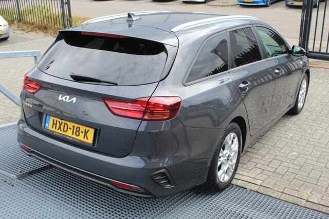 KIA CEE D Ceed Sportswagon 1.0 T-GDi DynamicPlusLine Cruise control/Climate control/Lane assist/Apple carplay/Stoelverwarming/Stuurverwarming/Achteruitrijcamera/DAB/LED koplampen/16'' Lichtmetalen velgen.