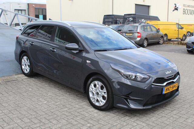 KIA CEE D Ceed Sportswagon 1.0 T-GDi DynamicPlusLine Cruise control/Climate control/Lane assist/Apple carplay/Stoelverwarming/Stuurverwarming/Achteruitrijcamera/DAB/LED koplampen/16'' Lichtmetalen velgen.