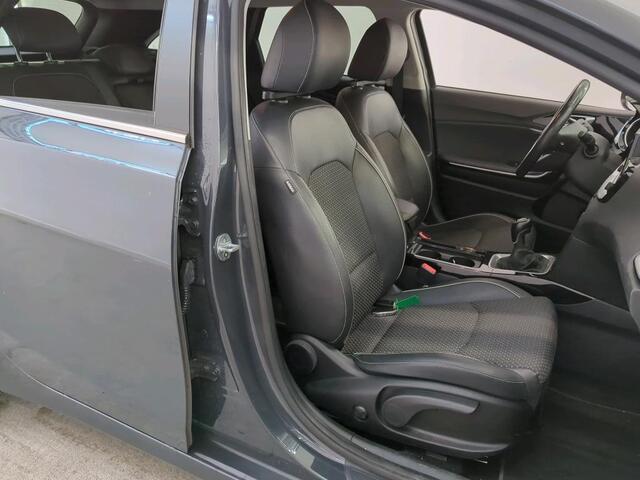 KIA CEE D Ceed Sportswagon 1.4 T-GDi DynamicPlusLine Camera | Stuur/Stoel Verwarming | Carplay | Climate | Navi | Cruise | Full LED | Start/Stop | PDC | NL-Auto | Dealer Onderh.