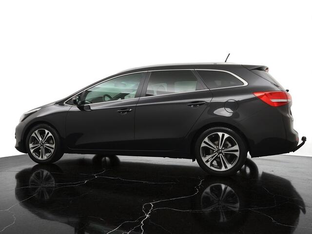 KIA CEE D ceed Sportswagon 1.0 T-GDi 120PK GT-Line - Navigatie - Camera - 17 inch LM velgen - Stoelverwarming - Xenon - Trekhaak - 12 maanden garantie