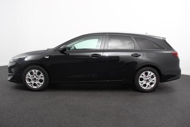 KIA CEE D Ceed Sportswagon 1.0 T-GDi Ceed SW Prestige | Navigatie | Apple Carplay/Android Auto | Climate control | Camera | Lichtmetalen Velgen | Stoelverwarming | Extra Getint Glas