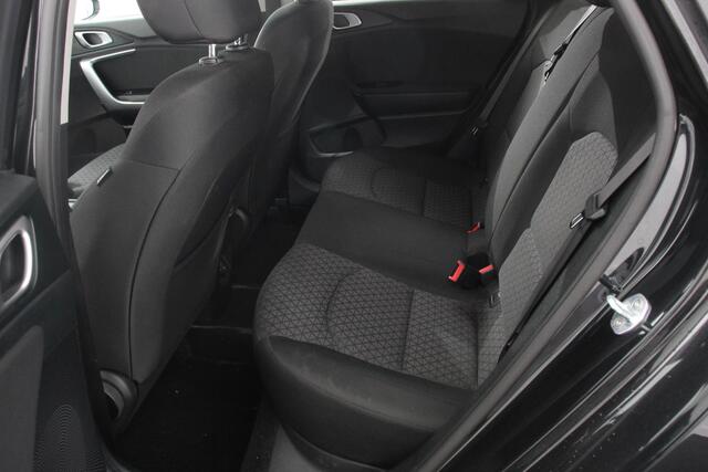 KIA CEE D Ceed Sportswagon 1.0 T-GDi Ceed SW Prestige | Navigatie | Apple Carplay/Android Auto | Climate control | Camera | Lichtmetalen Velgen | Stoelverwarming | Extra Getint Glas