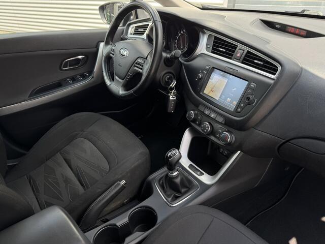 KIA CEE D cee'd 1.4 GDi Navigator Airco Navi Camera CarPlay