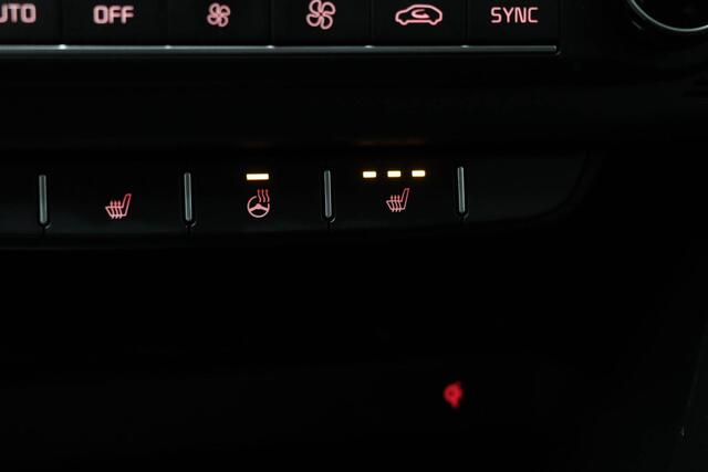 KIA CEE D Ceed Sportswagon 1.5 T-GDi DynamicPlusLine | STUURVERWARMING | DAB | APPLE | CAMERA