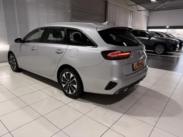 KIA CEE D Ceed Sportswagon 1.6 GDI PHEV DynamicLine Plug-in, Apple Carplay/Android Auto, Navigatie, Camera.