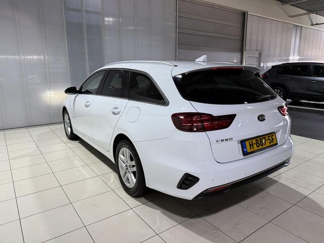 KIA CEE D Ceed Sportswagon 1.4 T-GDi DynamicPlusLine Apple Carplay/Android Auto, stoel en stuur verwarming, Navigatie, Camera.
