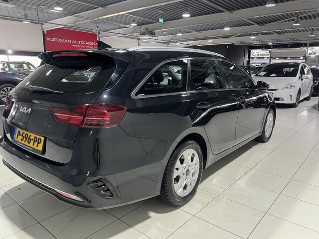 KIA CEE D Ceed Sportswagon 1.0 T-GDi DynamicLine Apple Carplay/Android Auto, Navigatie, Camera.
