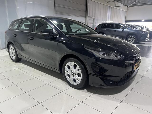 KIA CEE D Ceed Sportswagon 1.0 T-GDi DynamicLine Apple Carplay/Android Auto, Navigatie, Camera.