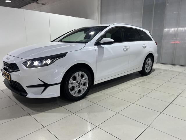 KIA CEE D Ceed Sportswagon 1.0 T-GDi DynamicPlusLine Trekhaak, Stoel en Stuur verwarming, Apple Carplay/Android Auto.
