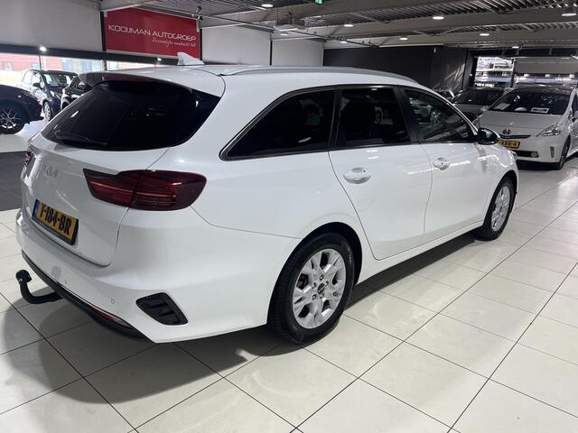 KIA CEE D Ceed Sportswagon 1.0 T-GDi DynamicPlusLine Trekhaak, Stoel en Stuur verwarming, Apple Carplay/Android Auto.