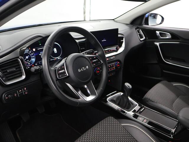 KIA CEE D Ceed Sportswagon 1.5 T-GDi DynamicPlusLine | Stoel/Stuurwielverwarming | Navigatie | Elekt. Achterklep | Dodehoekdetectie | Keyless | Climate Control |