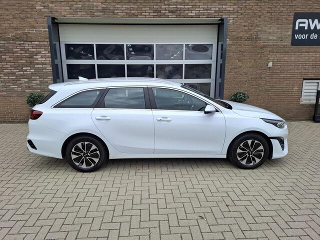 KIA CEE D Ceed Sportswagon 1.6 GDI PHEV DynamicLine Nieuw type