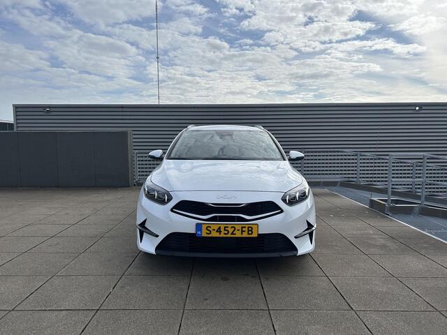 KIA CEE D Ceed Sportswagon 1.5 T-GDi DynamicPlusLine 6-BAK