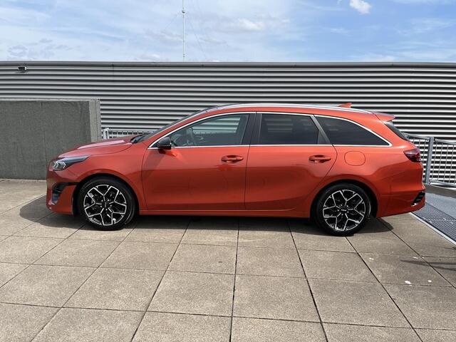 KIA CEE D Ceed Sportswagon 1.5 T-GDi GT-Line AUTOMAAT NAVIGATIE | ACHTERUITRIJCAMERA | LEER/ALCANTARA