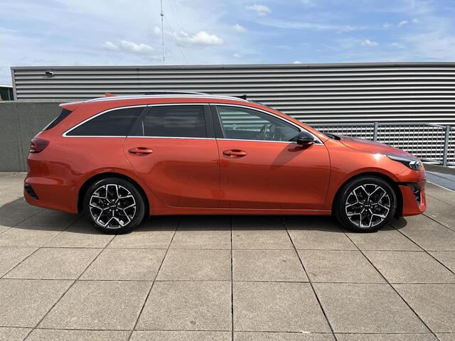 KIA CEE D Ceed Sportswagon 1.5 T-GDi GT-Line AUTOMAAT NAVIGATIE | ACHTERUITRIJCAMERA | LEER/ALCANTARA