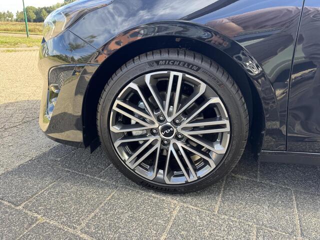 KIA CEE D Ceed Sportswagon 1.5 T-GDi GT-PlusLine Rijklaar vanaf ¤37.250,- Nu tijdelijke voordeel van ¤5.645,-