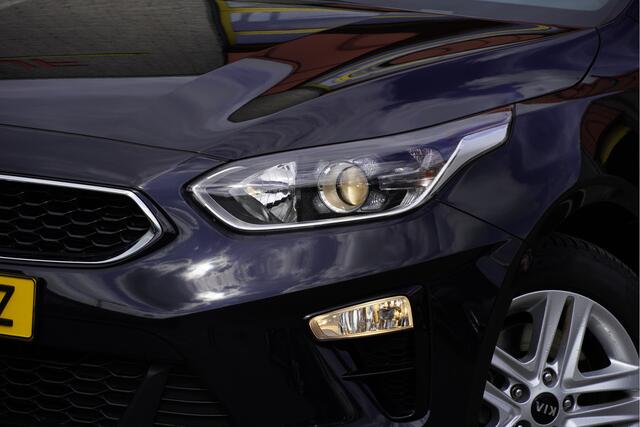 KIA CEE D Ceed Sportswagon 1.0 T-GDi DynamicLine BJ2020 Lmv 16" | Led | Pdc | Navi | Achteruitrijcamera | Climate control | Cruise control | Getint glas