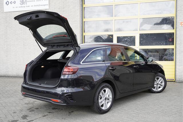 KIA CEE D Ceed Sportswagon 1.0 T-GDi DynamicLine BJ2020 Lmv 16" | Led | Pdc | Navi | Achteruitrijcamera | Climate control | Cruise control | Getint glas