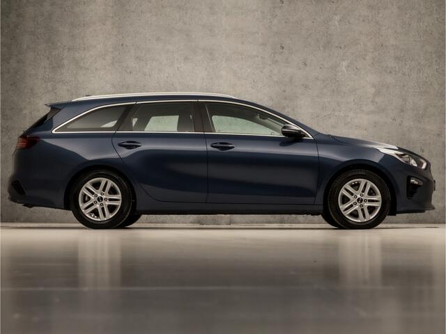 KIA CEE D Ceed Sportswagon 1.0 T-GDi Sport (APPLE CARPLAY, GROOT NAVI, CAMERA, SPORTSTOELEN, LANE ASSIST, LED KOPLAMPEN, NIEUWSTAAT)