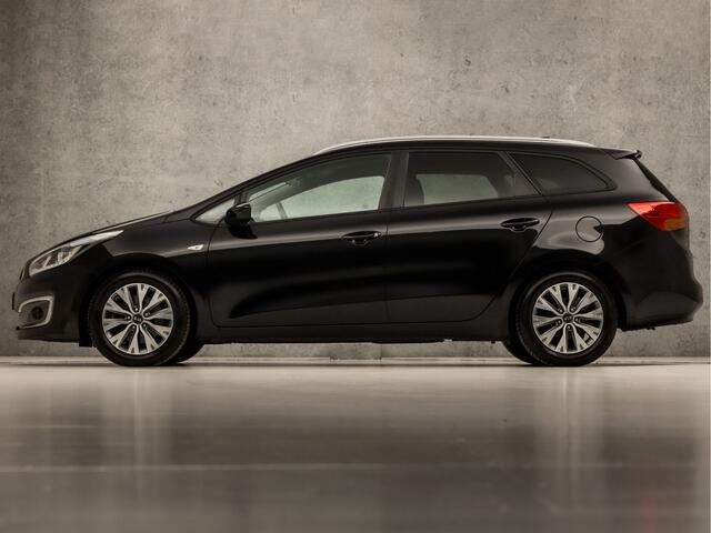 KIA CEE D cee'd Sportswagon 1.0 T-GDi Sport (APPLE CARPLAY, NAVIGATIE, CLIMATE, CAMERA, SPORTSTOELEN, GETINT GLAS, PARKEERSENSOREN, CRUISE, NIEUWSTAAT)