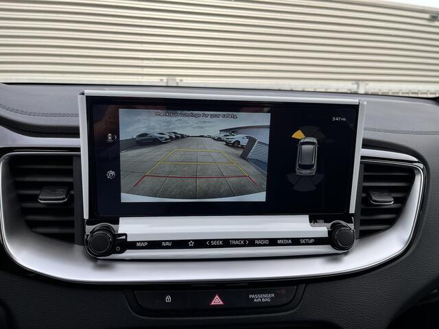 KIA CEE D Ceed SW 1.5 T-GDi GT-PlusLine AUTOMAAT NIEUW!!! | LEDER/ALCANTARA | SCHUIFDAK | NAVIGATIE