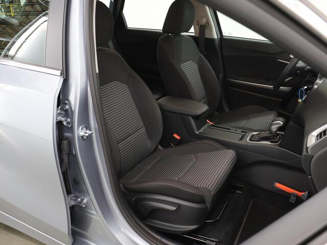 KIA CEE D Ceed SW 1.5 T-GDi DCT7MHEV DynamicPlusLine | Trekhaak | Dodehoek Detectie | Stoel/Stuurwielverwarming | Keyless | LED | Climate Control | Navigatie |