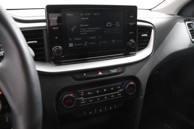 KIA CEE D Ceed Sportswagon 1.0 T-GDi Prestige | Navigatie | Apple Carplay/Android Auto | Climate Control | Cruise Control | Lane Assist | Stoel/Stuurverwarming | Privacy Glass | Camera