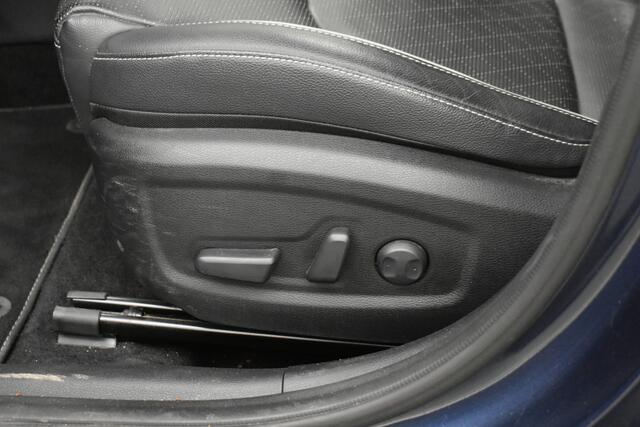 KIA CEE D Ceed Sportswagon 1.6 GDI PHEV ExecutiveLine Pano Dhoek Leder Cam Mem-Stoel Koel + Verw El-aKlep