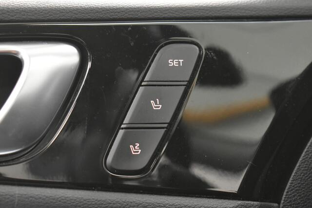 KIA CEE D Ceed Sportswagon 1.6 GDI PHEV ExecutiveLine Pano Dhoek Leder Cam Mem-Stoel Koel + Verw El-aKlep