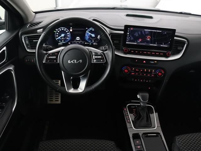 KIA CEE D Ceed Sportswagon 1.6 GDI PHEV ExecutiveLine | Automaat | Camera | Cruise control | Climate control | LMV 17 inch | LED | Stuurverwarming | Stoelverwarming | Lane assist | Navigatie