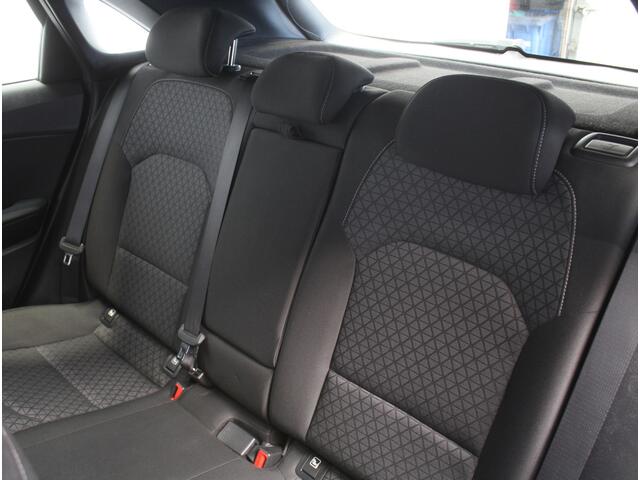 KIA CEE D Ceed 1.0 T-GDi DynamicLine | CAMERA | CARPLAY | NAVIGATIE | PDC | LMV | CRUISE