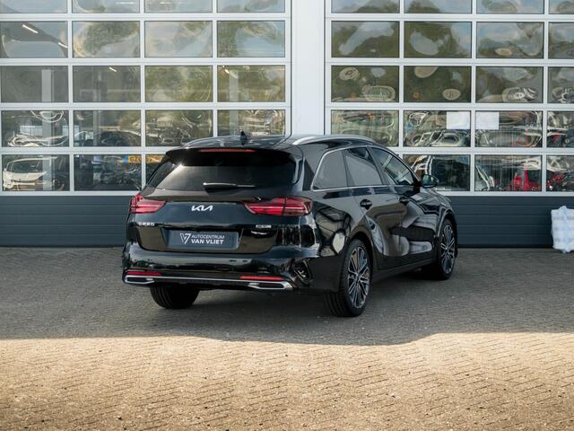 KIA CEE D Ceed Sportswagon 1.5 T-GDi GT-PlusLine | Direct leverbaar | Schuif/Kanteldak | Stoel&Stuur Verwarming | Premium Audio | Navi | 18"