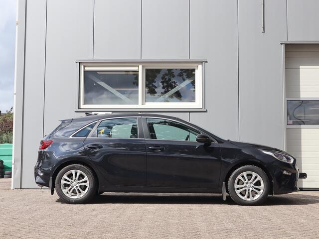 KIA CEE D Ceed 1.4 T-GDi DynamicLine / Trekhaak / Camera