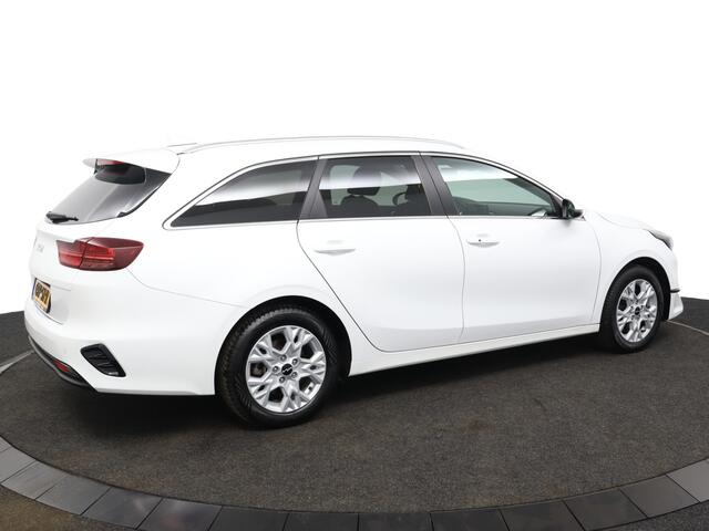 KIA CEE D Ceed Sportswagon 1.5 T-GDi DynamicPlusLine - Led Koplampen - Stoel/Stuurverwarming - Navigatie - Cruise Control - Climate Control - Fabrieksgarantie Tot 2031